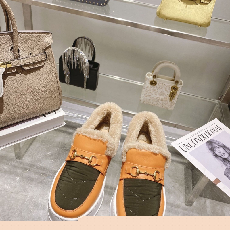 G*u*i casual shoes
